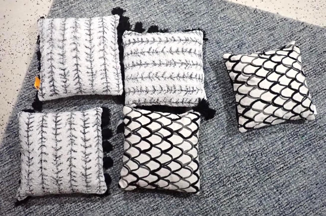 (5) Asst. Throw Pillows: 18" x 18"