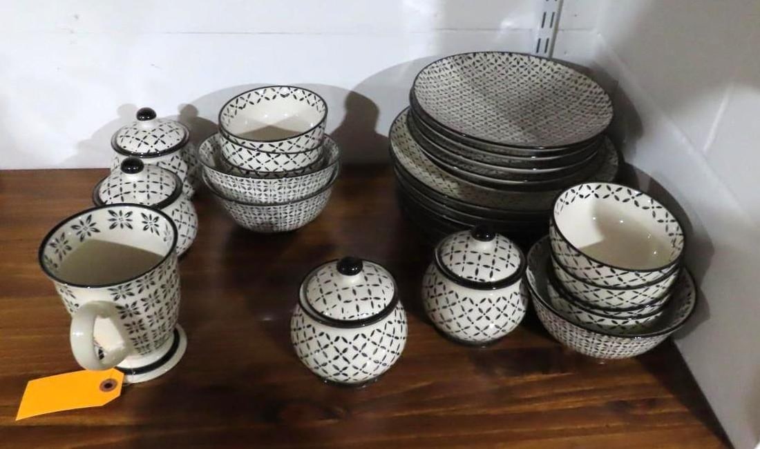 (27) Park Hill Norden Pattern China: (27) Park Hill Norden Pattern China