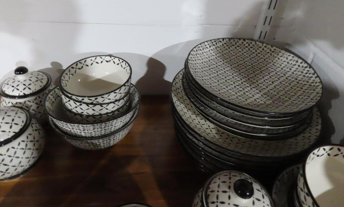 (27) Park Hill Norden Pattern China - 4