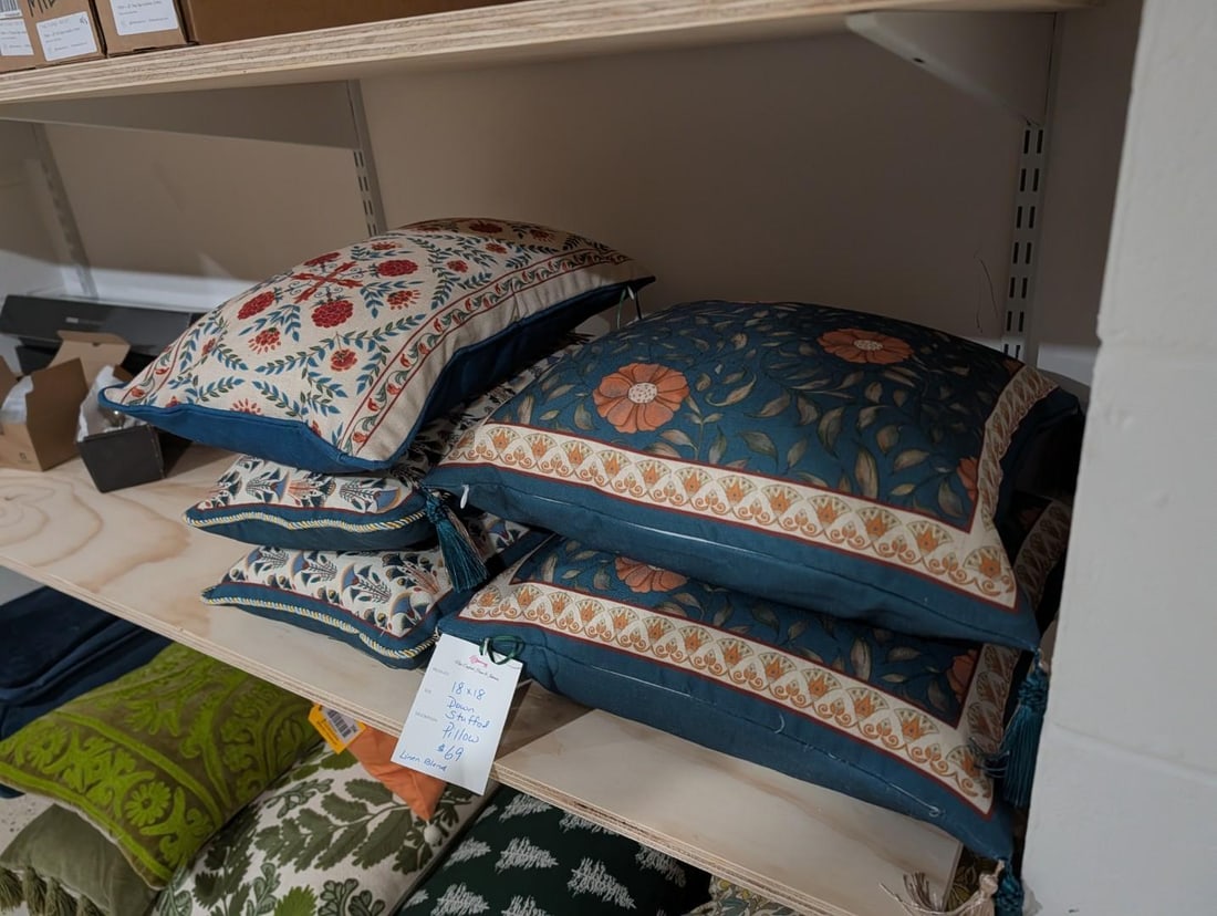 (5) Pillows - 3