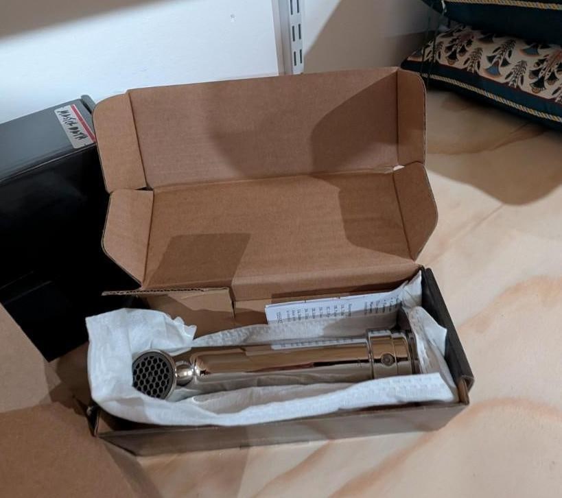 Bathroom Hardware Lot - 2