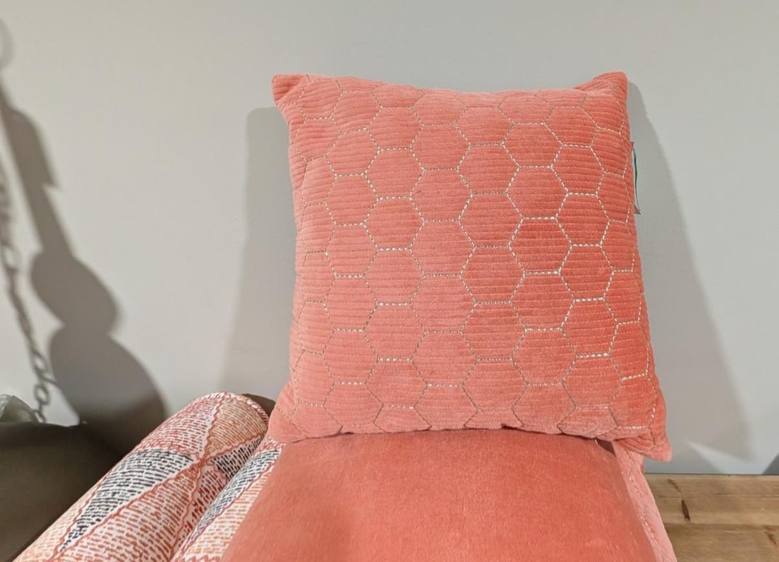 (5) Asst. Throw & Lumbar Pillows - 4