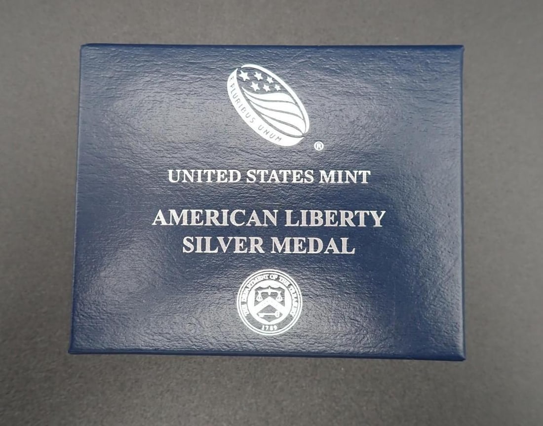 2016-S U.S. American Liberty Silver Medal - 4