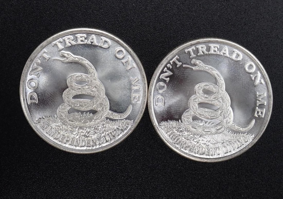 (2) Don't Tread on Me / Boston Tea Party 1 Ounce .999 Silver Rounds: (2) Don't Tread on Me / Boston Tea Party 1 Ounce .999 Silver Rounds -