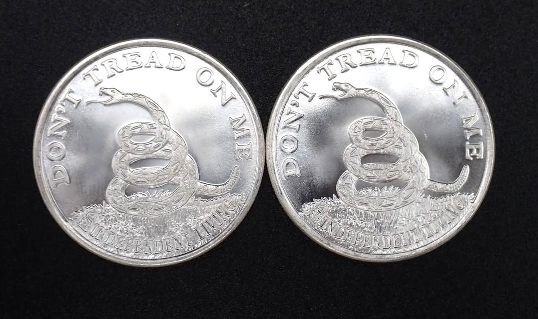 (2) Don't Tread on Me / Boston Tea Party 1 Ounce .999 Silver Rounds: (2) Don't Tread on Me / Boston Tea Party 1 Ounce .999 Silver Rounds -