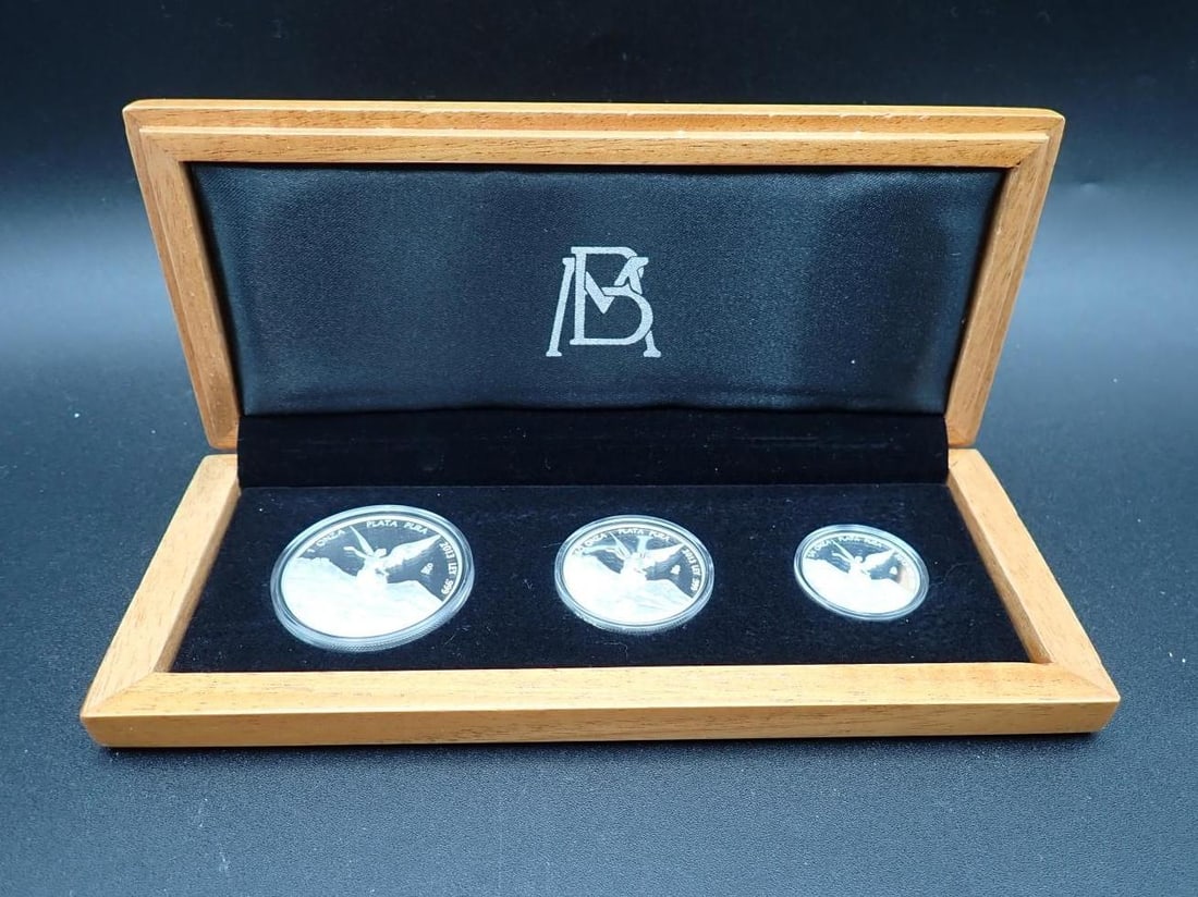 Cased (3) Pc. 2013 Mexico Libertad Proof .999 Silver Coin Set (1 of 7)