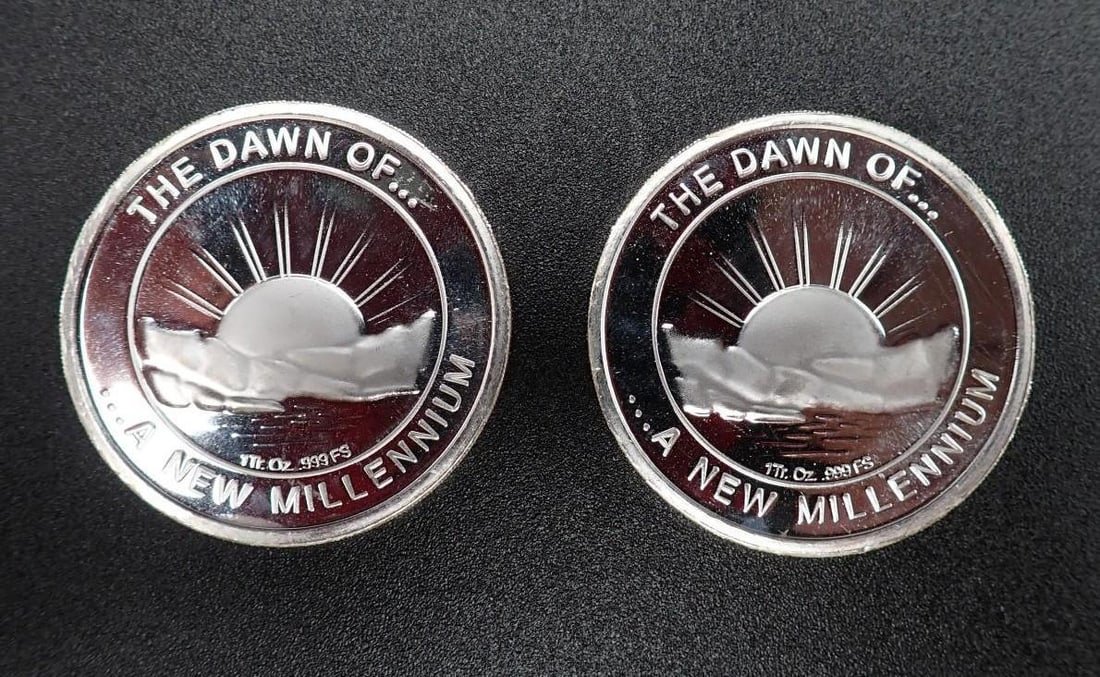 (2) 2000 "The Dawn of a New Millenium" 1 Ounce .999 Silver Rounds - 2