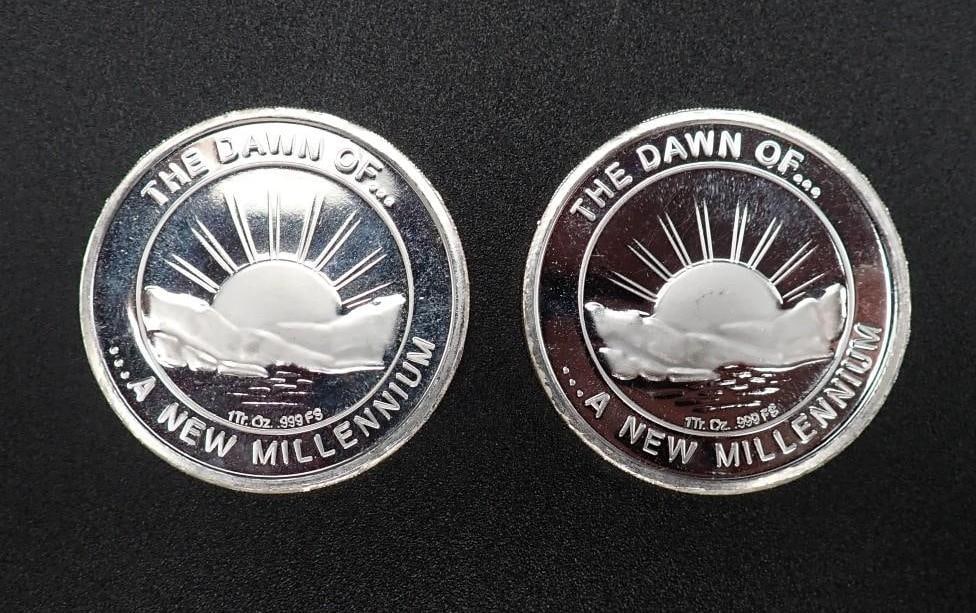 (2) 2000 "The Dawn of a New Millenium" 1 Ounce .999 Silver Rounds - 2