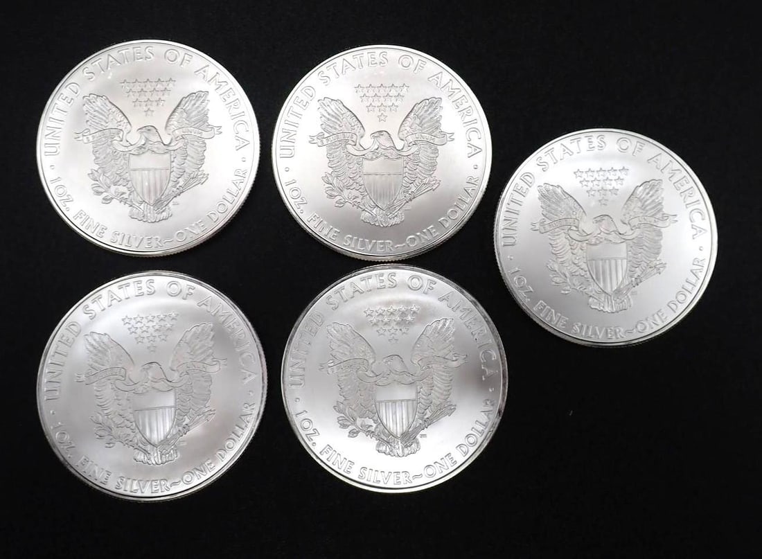 (5) 2010 U.S. American Eagle 1 Ounce .999 Silver Coins - 2