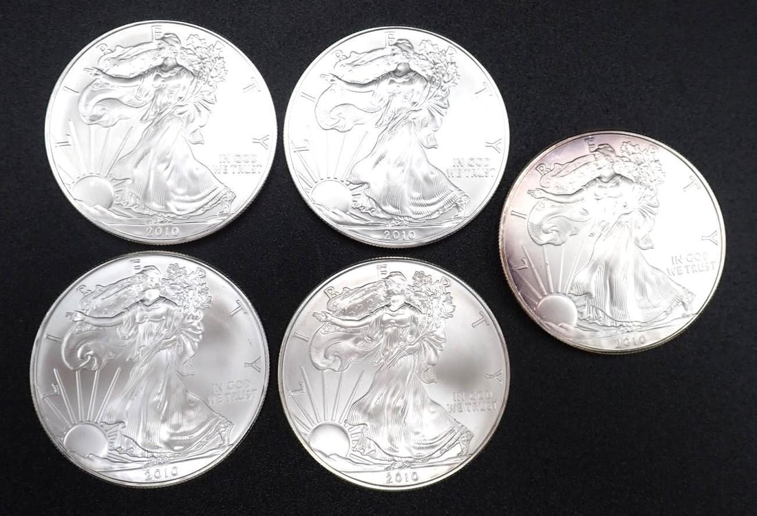 (5) 2010 U.S. American Eagle 1 Ounce .999 Silver Coins - 2