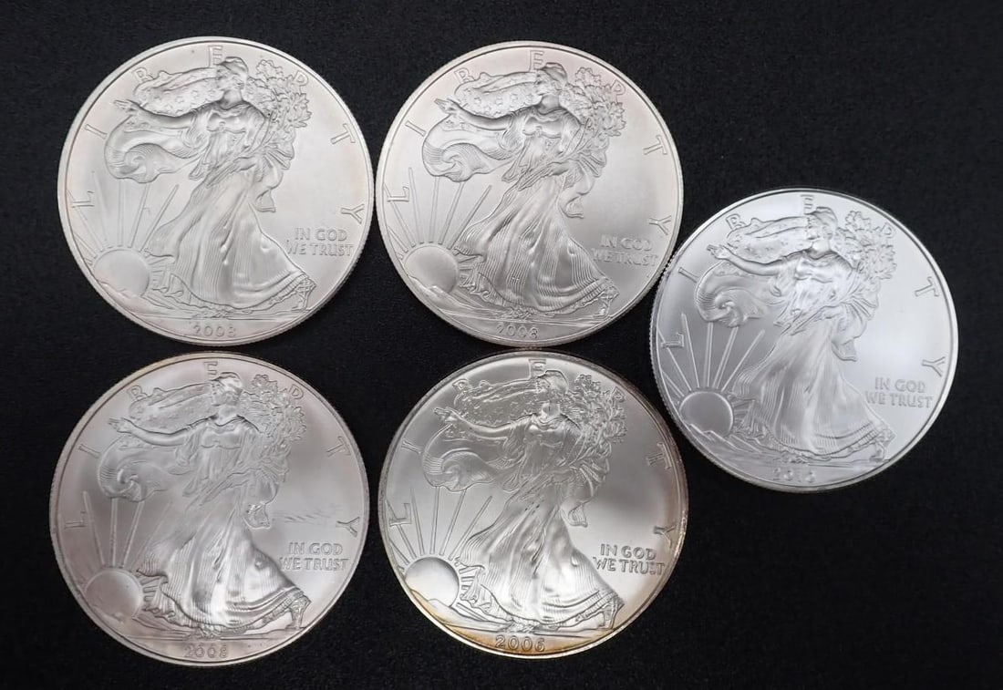 (5) Mixed Date U.S. American Eagle 1 Ounce .999 Silver Coins: (5) Mixed Date U.S. American Eagle 1 Ounce .999 Silver Coins -