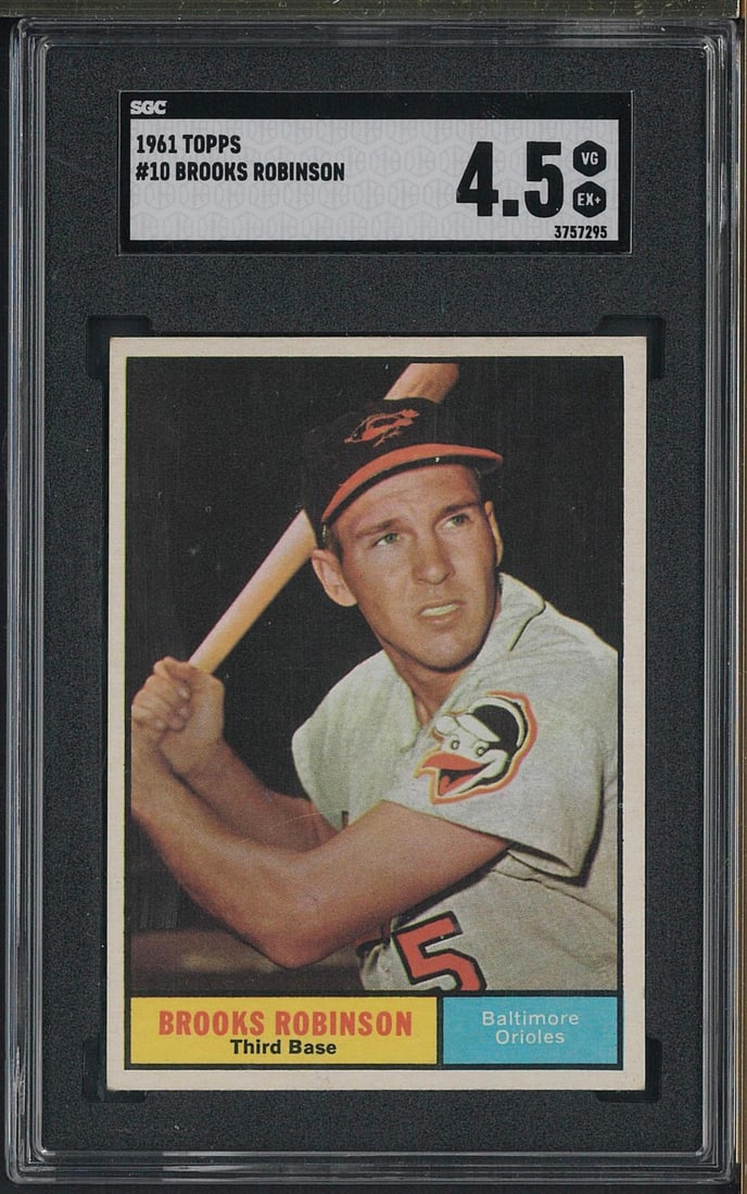 1961 Topps #10 Brooks Robinson: 1961 Topps #10 Brooks Robinson -SGC VG-EX+ 4.5