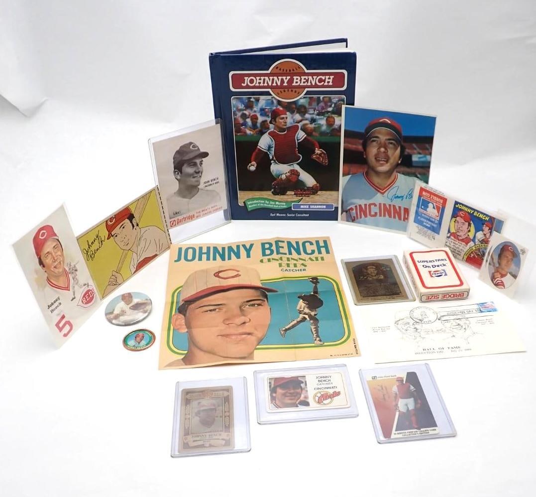 Johnny Bench Collectibles: Johnny Bench Collectibles -incl.: 1983 Topps Stickers; Pepsi-Cola Playing Card Set; Pin Back; 1971 Topps Coin; 1970 Topps Poster; Perez-Steele Postcard; Topps Chewing Gum Cartoon; Fifth Third Bank