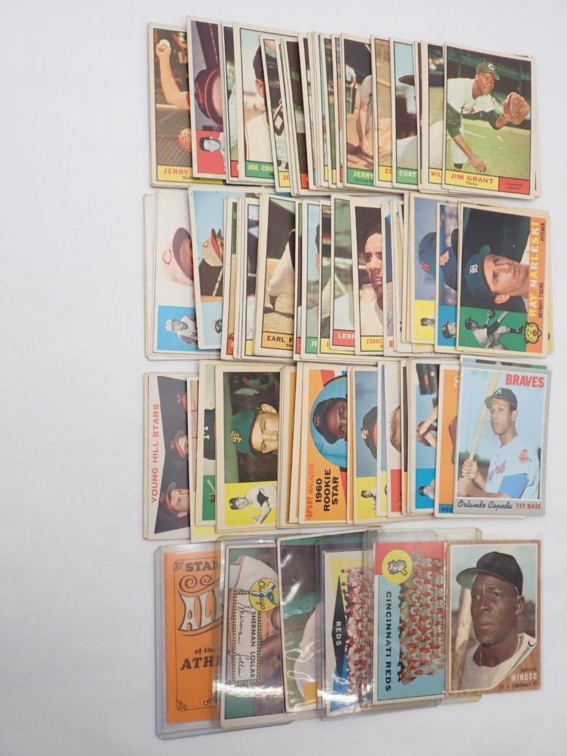 (118) Vintage Baseball Cards - 3