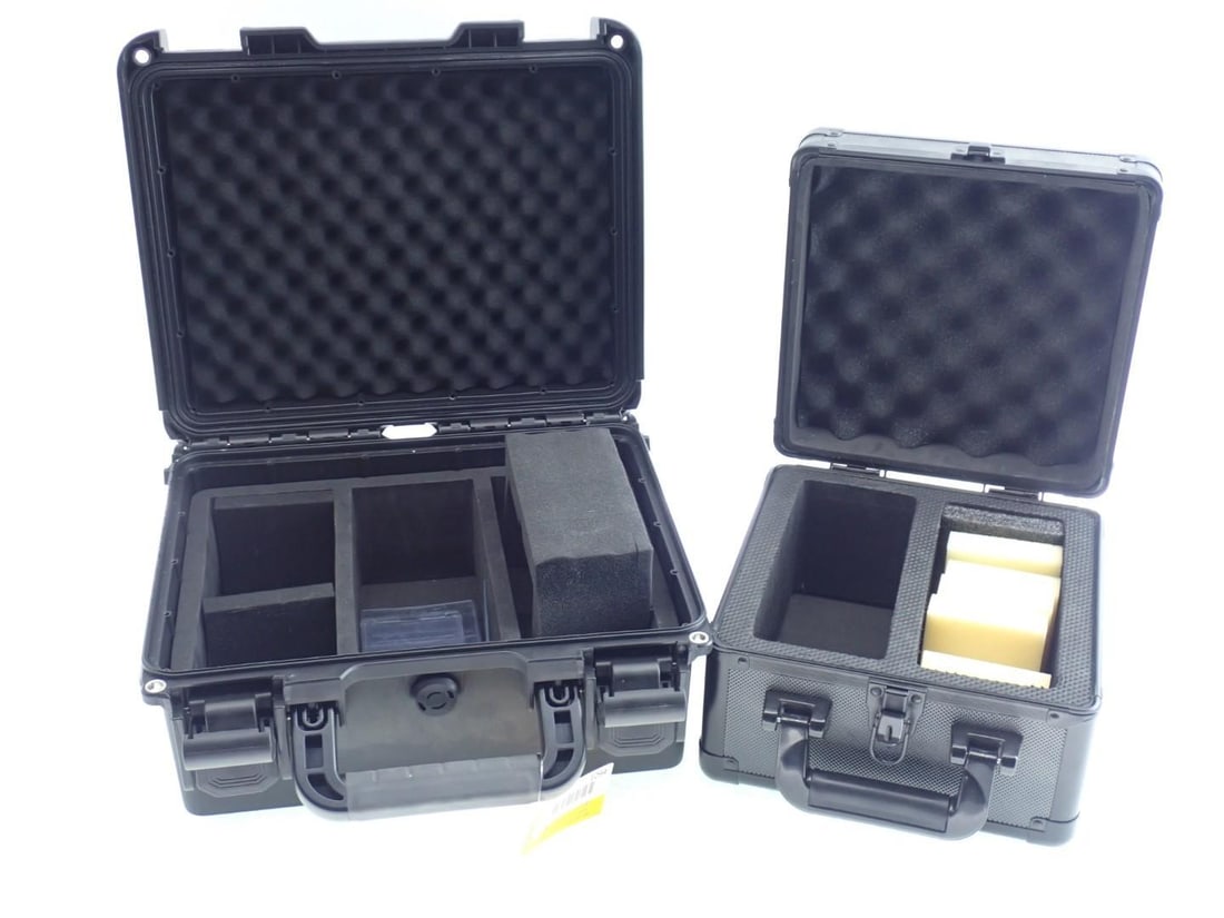 (2) Hard Cases for Slabbed Cards: (2) Hard Cases for Slabbed Cards -