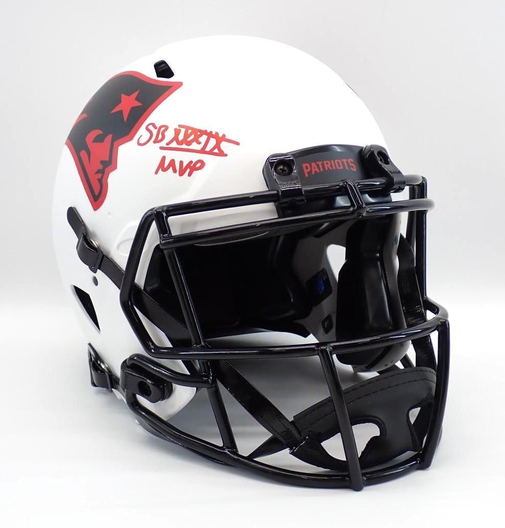 Deion Branch Autographed New England Patriots Helmet: Deion Branch Autographed New England Patriots Helmet -inscription reads "SB XXXIX MVP", Beckett witnessed and certified