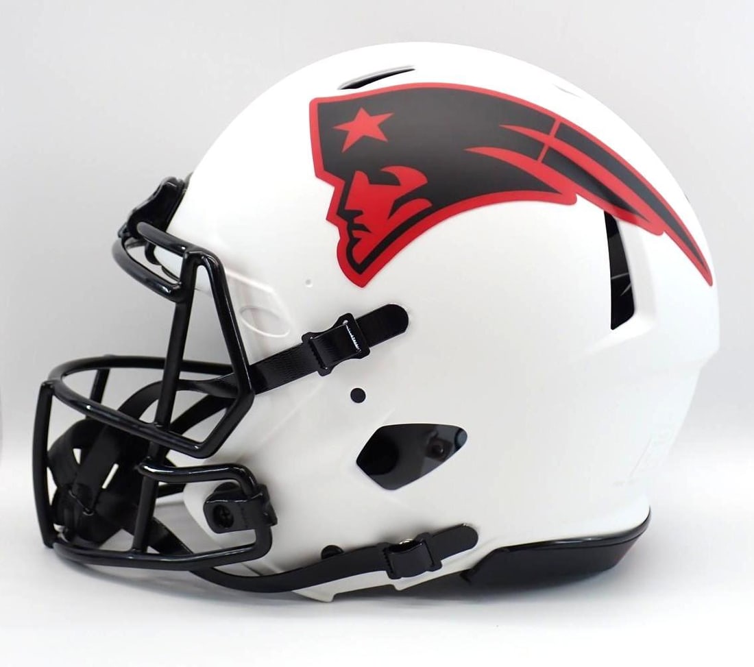 Deion Branch Autographed New England Patriots Helmet - 4