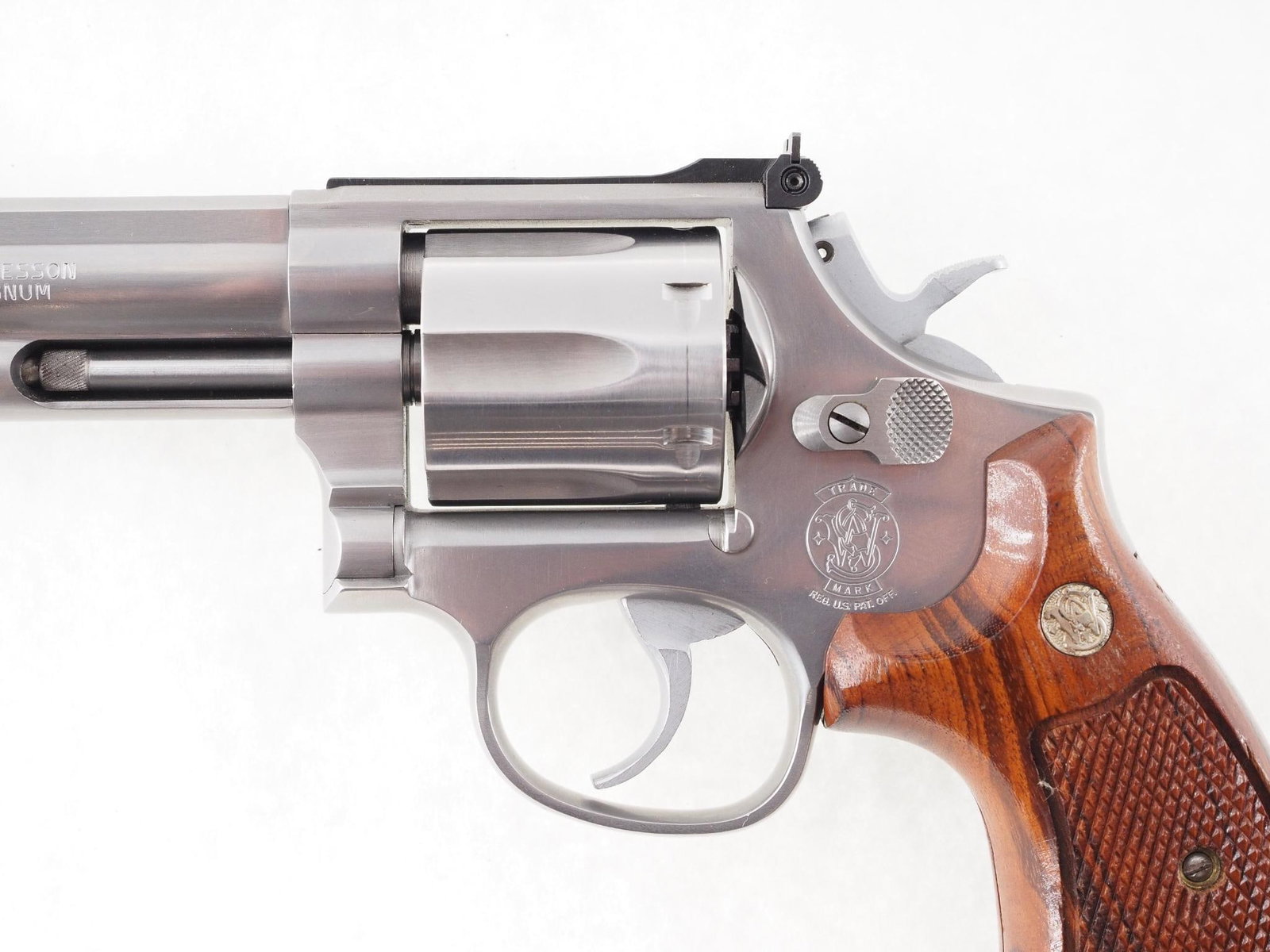 Smith & Wesson 686-3 Revolver - 12