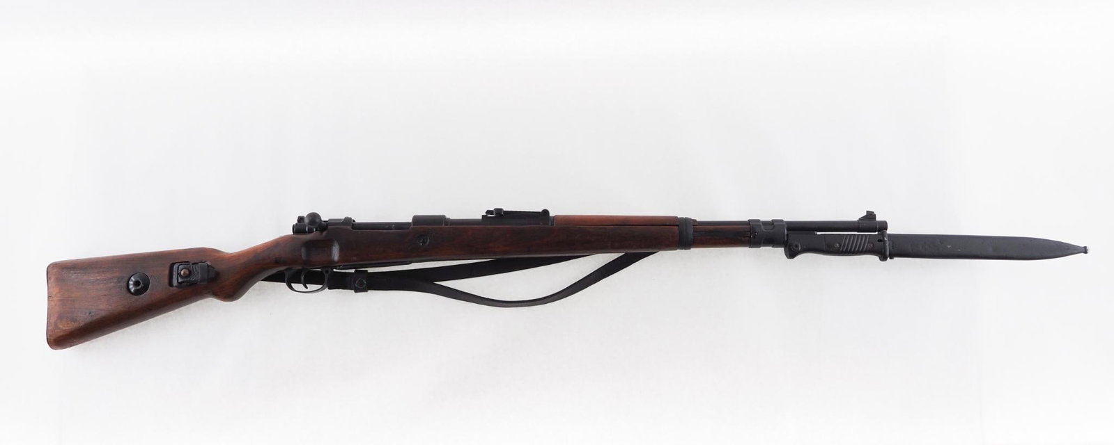 German Mauser 98 Rifle - 2