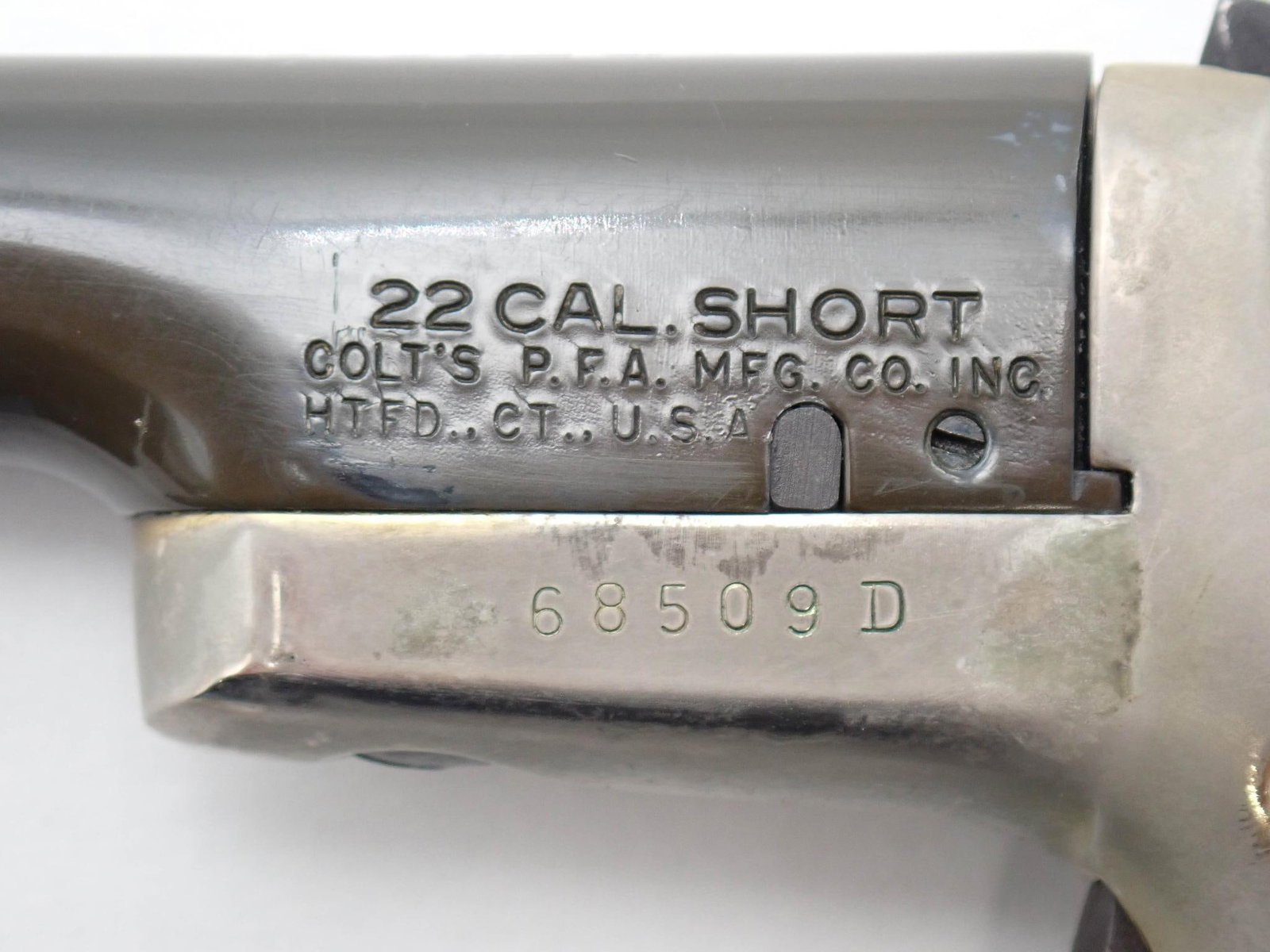 Colt Derringer Pistol - 7