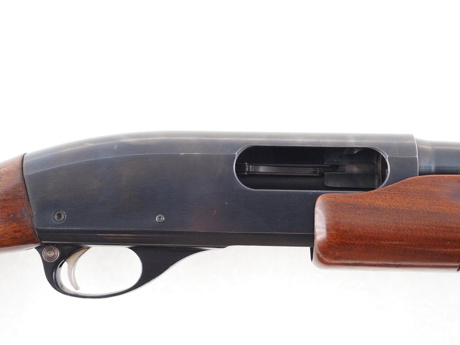 Remington 870 Shotgun - 10