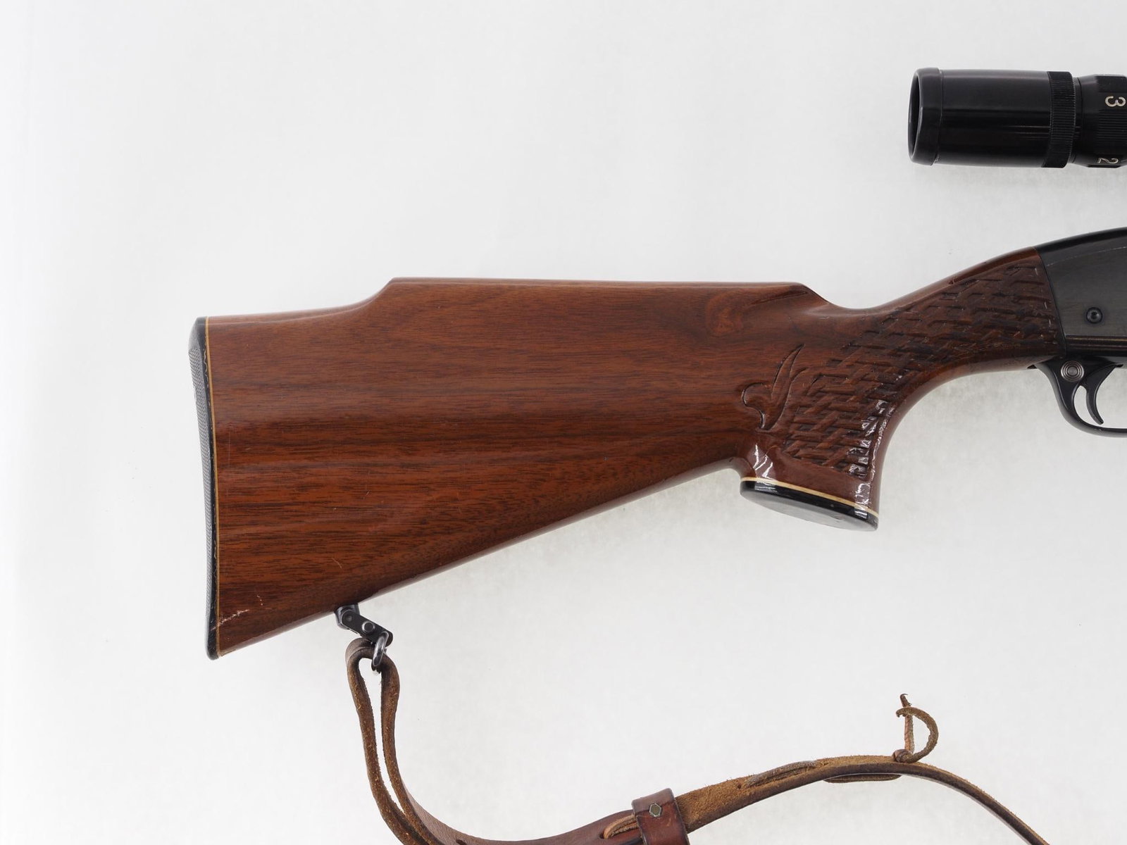 Remington 742 Woodsmaster Rifle - 3