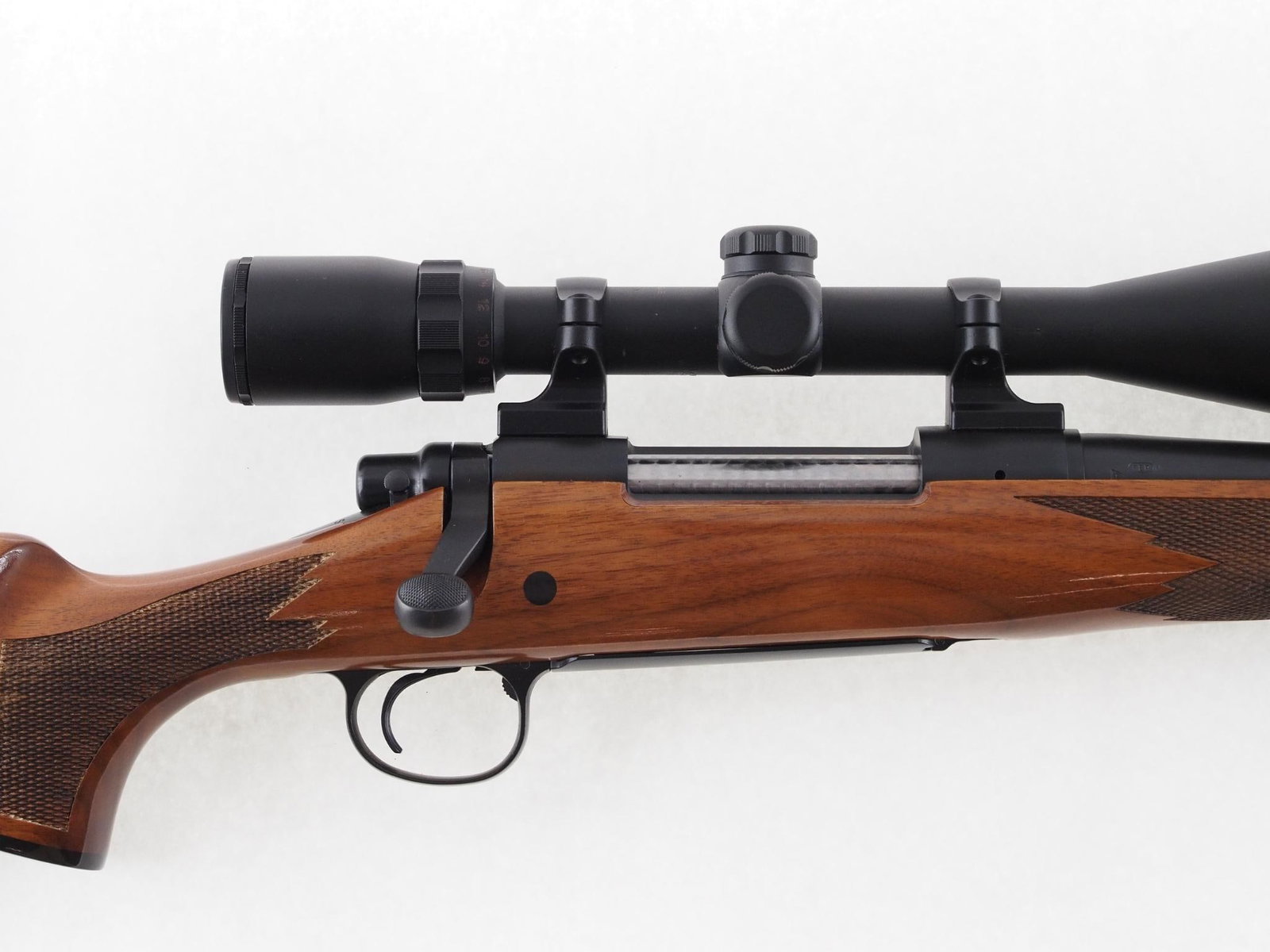 Remington 700 Rifle - 4