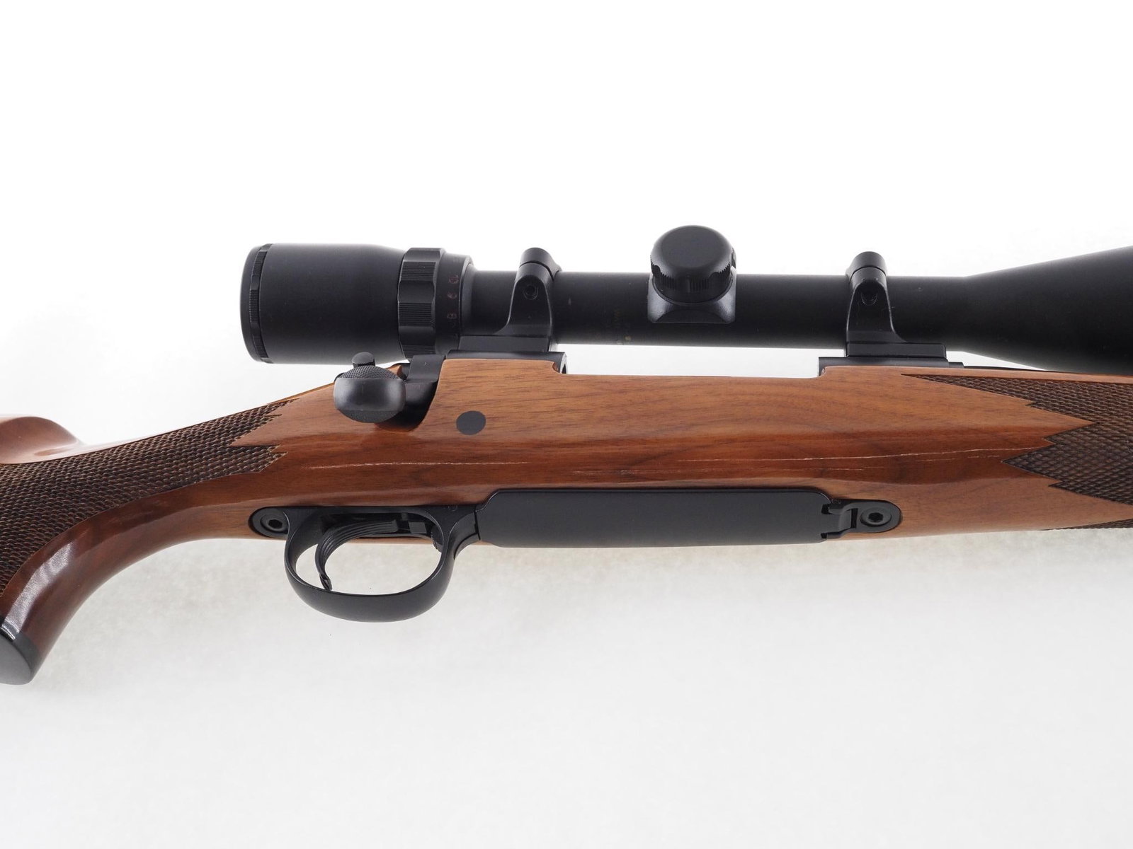 Remington 700 Rifle - 9