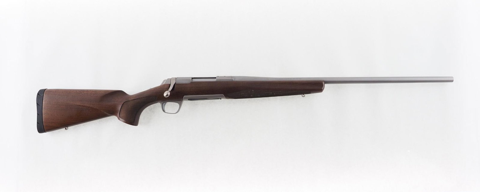 Browning X-Bolt Rifle: SN: 08907ZM354 Cal: .325 WSM Action Type: Bolt Action Barrel Length: 24" Sights/Optics: 1" scope rings Stock: smooth walnut Finish: stainless steel Bore: excellent Ove