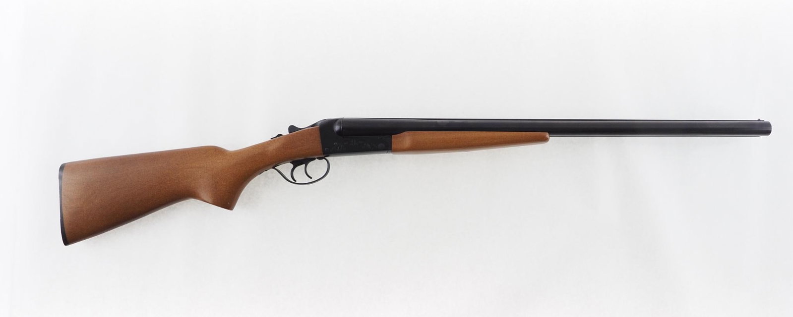 Savage Stevens 311 Series H Shotgun: SN: E607829 Cal: 12 Ga. Action Type: Side by Side Barrel Length: 24" ventilated rib Sights/Optics: bead front Finish: strong blue Bore: excellent Overall Cond: very good / excellent Mechanical: fine