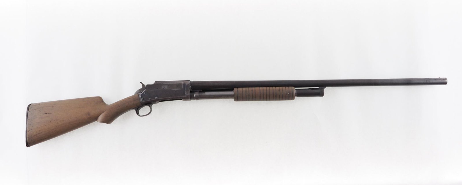 Marlin 1898 Shotgun: SN: 54677 Cal: 12 Ga. Action Type: Slide Barrel Length: 30" Sights/Optics: bead front Finish: thin blue Bore: even light pitting Overall Cond: fair / good Mechanical:<