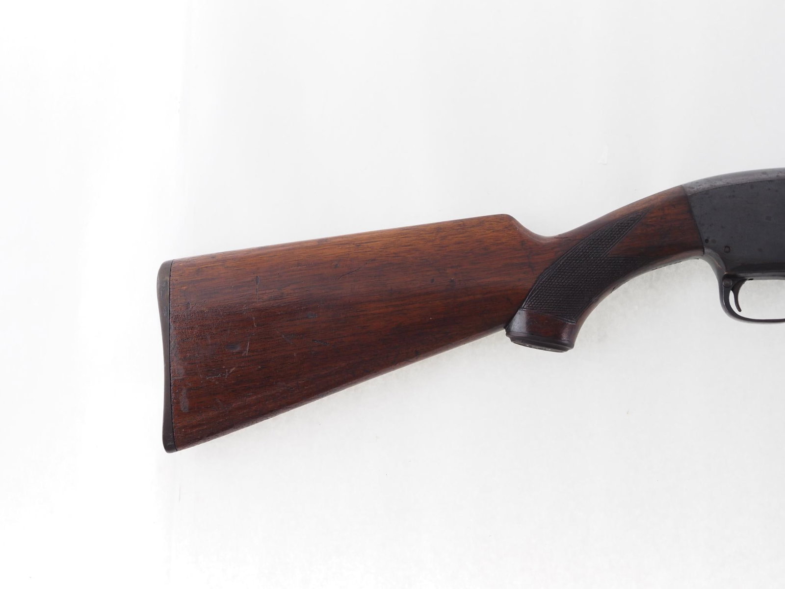 Stevens 620 Shotgun - 4