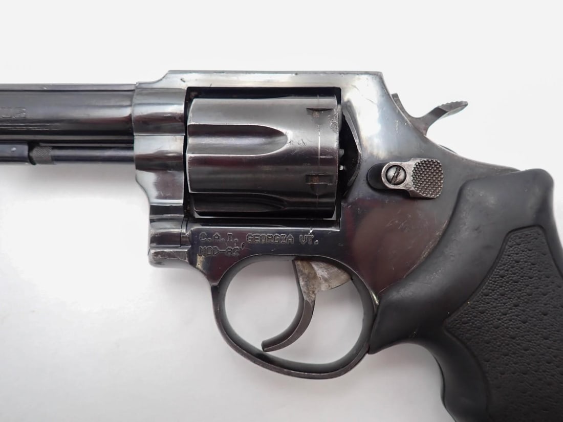 Taurus 82 Revolver - 11