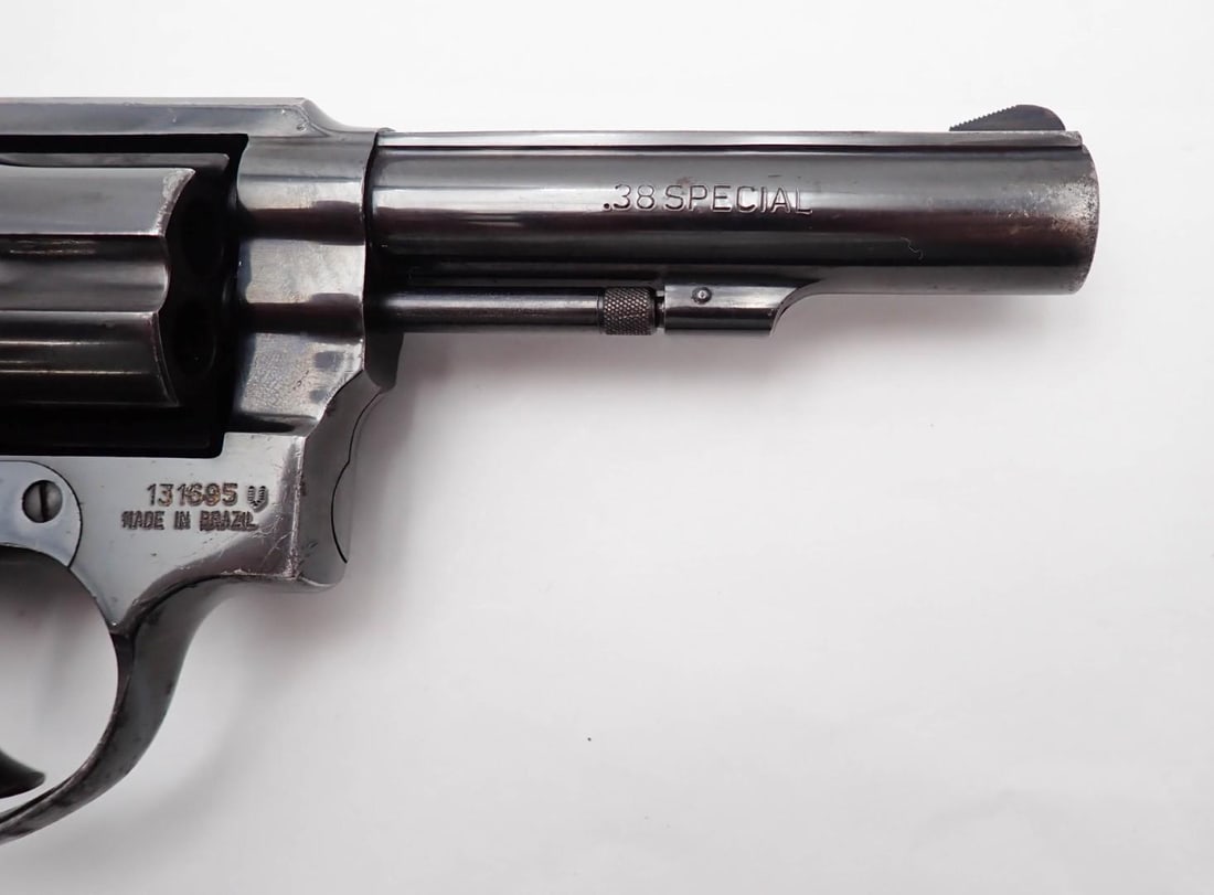 Taurus 82 Revolver - 4