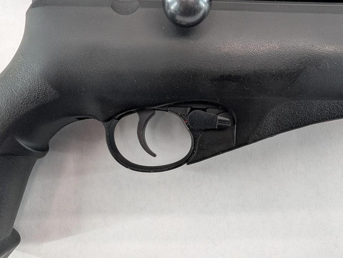 Umarex Gauntlet .22 Cal Pellet Rifle - 14