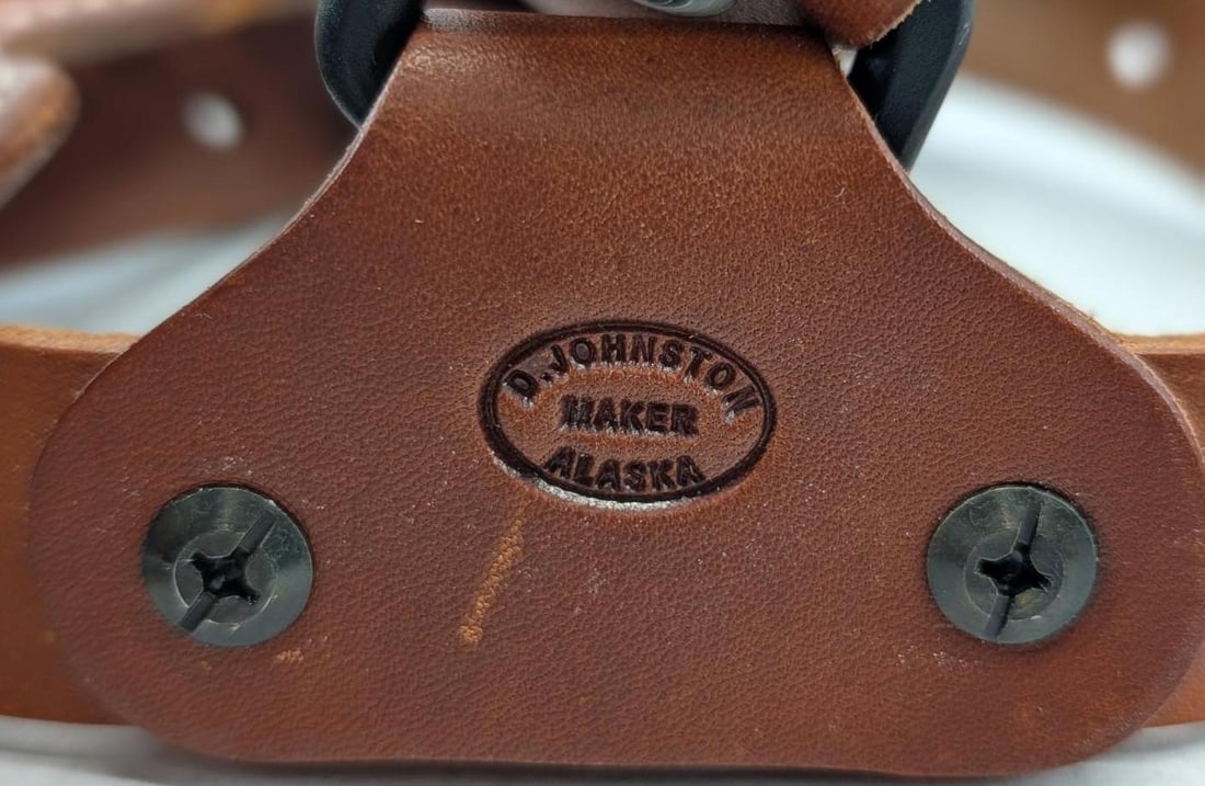 (8) Leather Handgun Holsters - 7