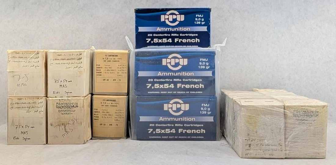 (310) 7.5X54 French Cartridges: in steel ammo can