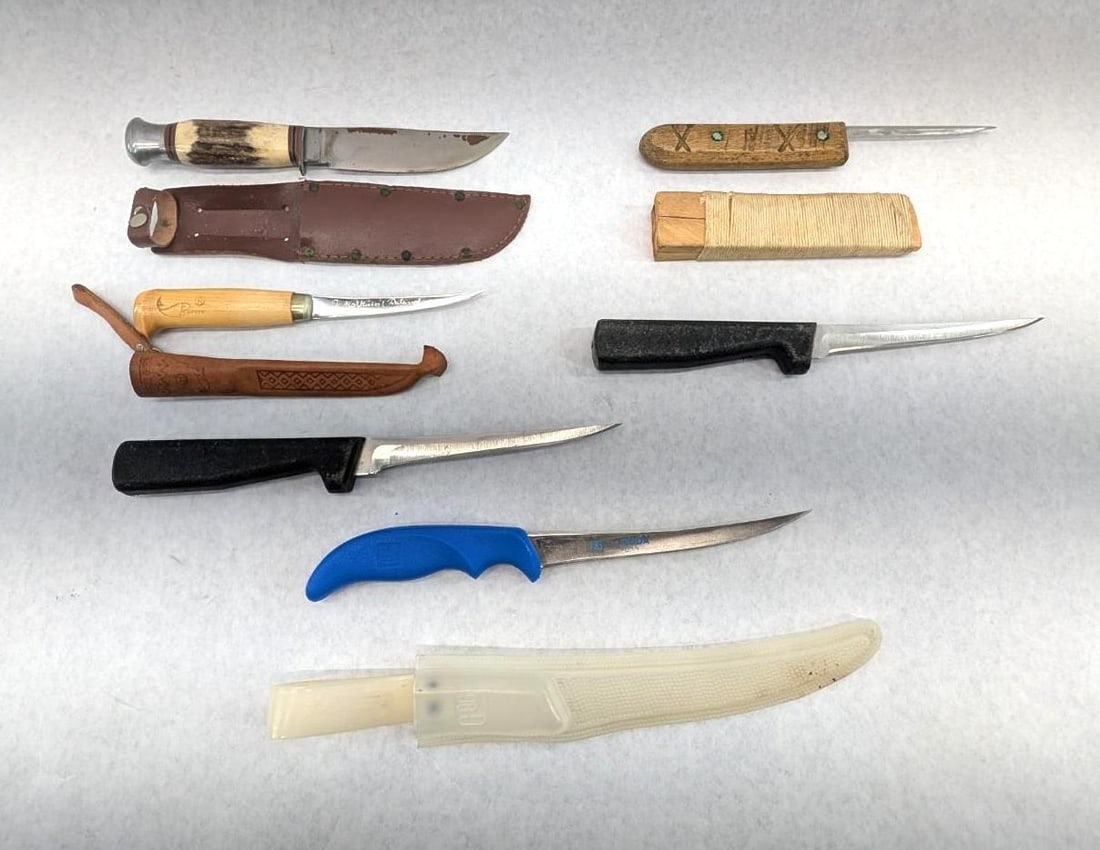Knife Lot Incl. (5) Fishing Fillet Knives & (1) Fixed Blade Knife: assorted lengths