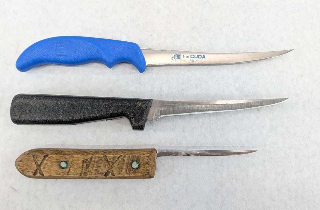 Knife Lot Incl. (5) Fishing Fillet Knives & (1) Fixed Blade Knife - 5
