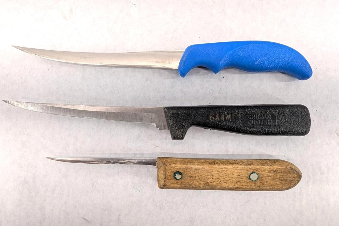 Knife Lot Incl. (5) Fishing Fillet Knives & (1) Fixed Blade Knife - 6
