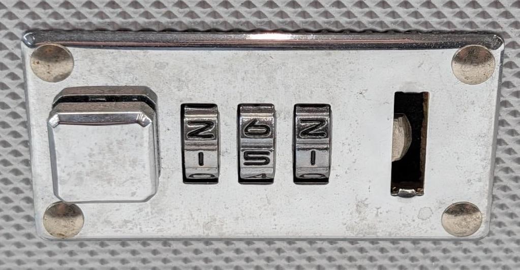 Locking Aluminum Long Gun Case - 5