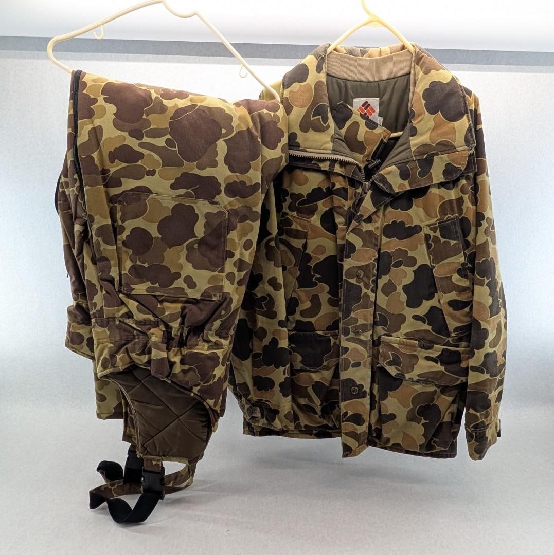 Assembled Set Camo Hunting Gear: incl. mens Columbia jacket size L, Pine Ridge insulated overalls size XL