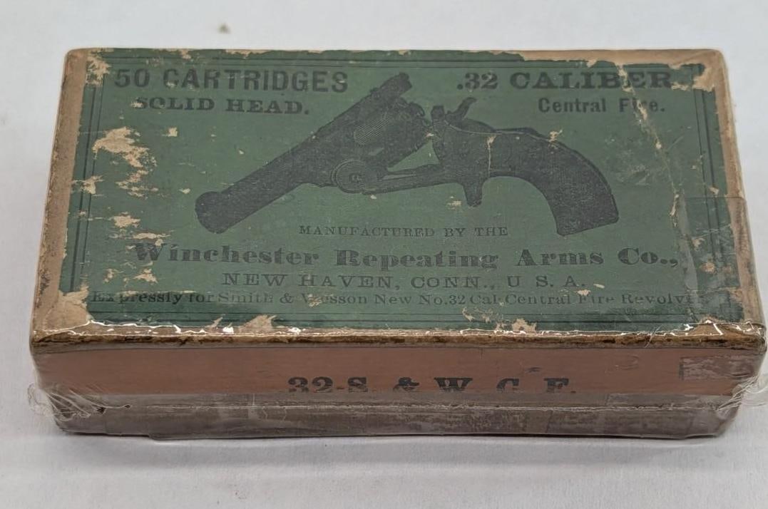 Antique Two Piece Winchester .32 S&W CF Cartridge Box: Antique Two Piece Winchester .32 S&W CF Cartridge Box