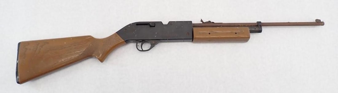 Crossman 760 Pump Master Air Rifle: .177 caliber