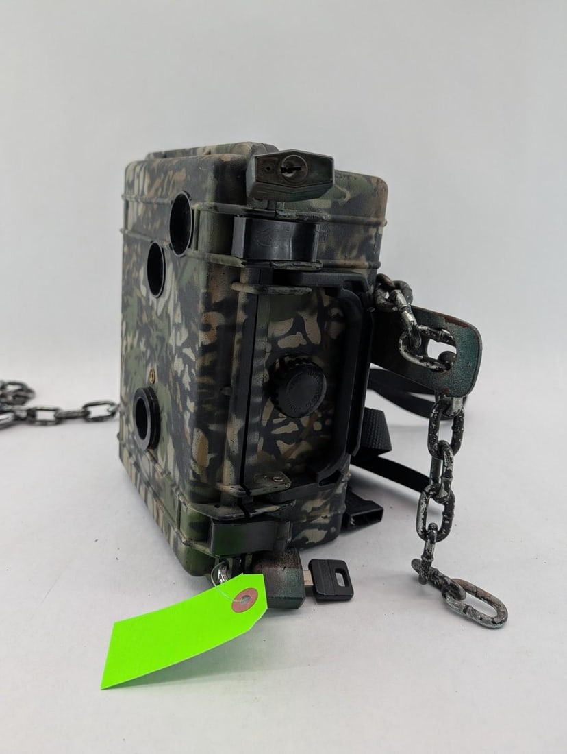 Canon Sure Shot Owl Camera W/ Camo Game Camera Case - 2