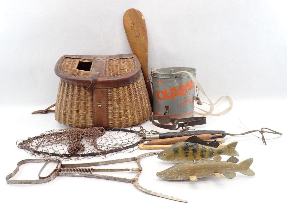 Vintage Fishing Lot: incl. wicker basket, bait holder bucket, (2) wood lures, (1) net, and more