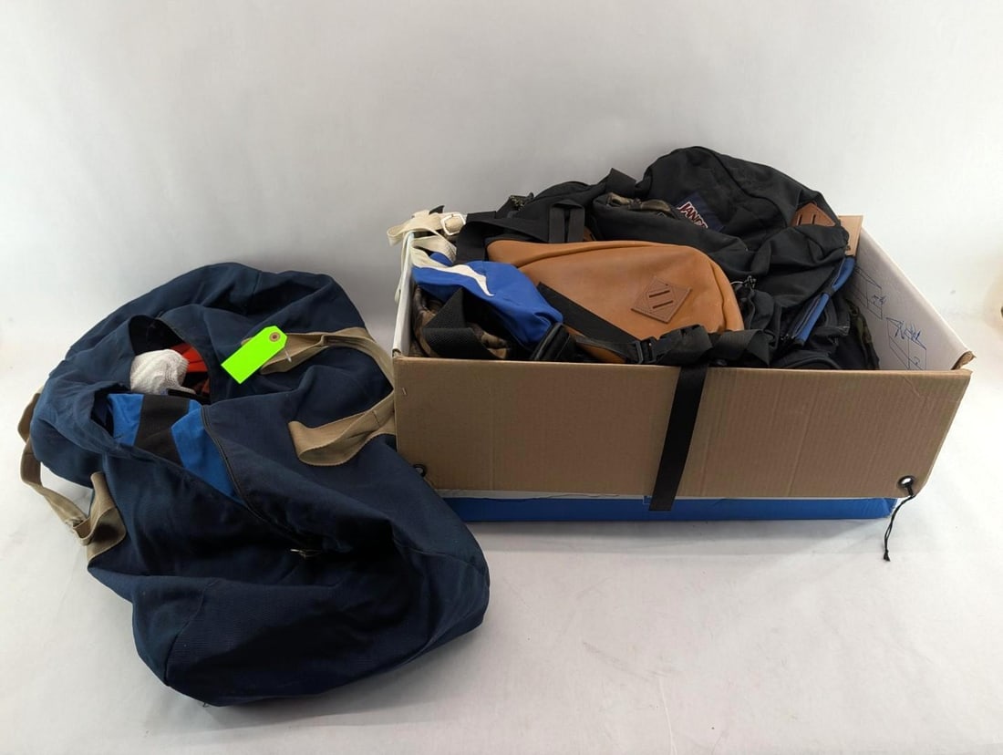 (19 +/-) Assorted Backpacks, Fanny & Travel Bags: (19 +/-) Assorted Backpacks, Fanny & Travel Bags