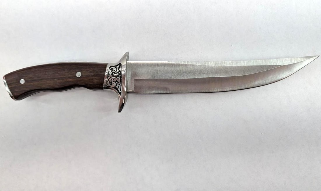HBKZ Fixed Blade Knife: 12.5" overall length, with handmade leather sheath