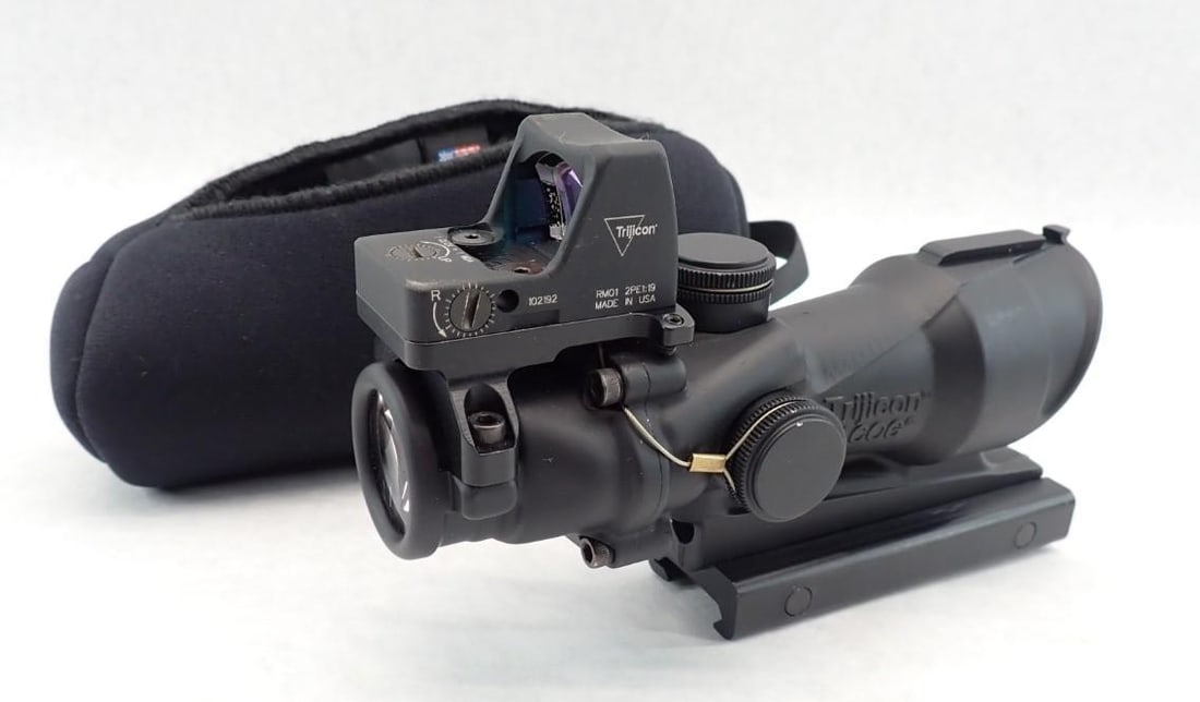 Trijicon Acog w/ RMO1 Red Dot: Trijicon Acog w/ RMO1 Red Dot