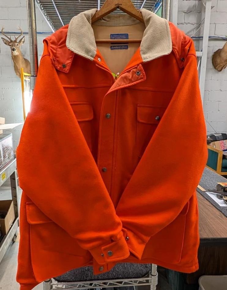 Pendleton Wool Hi-Viz Hunting Jacket: with hood and corduroy collar, size L